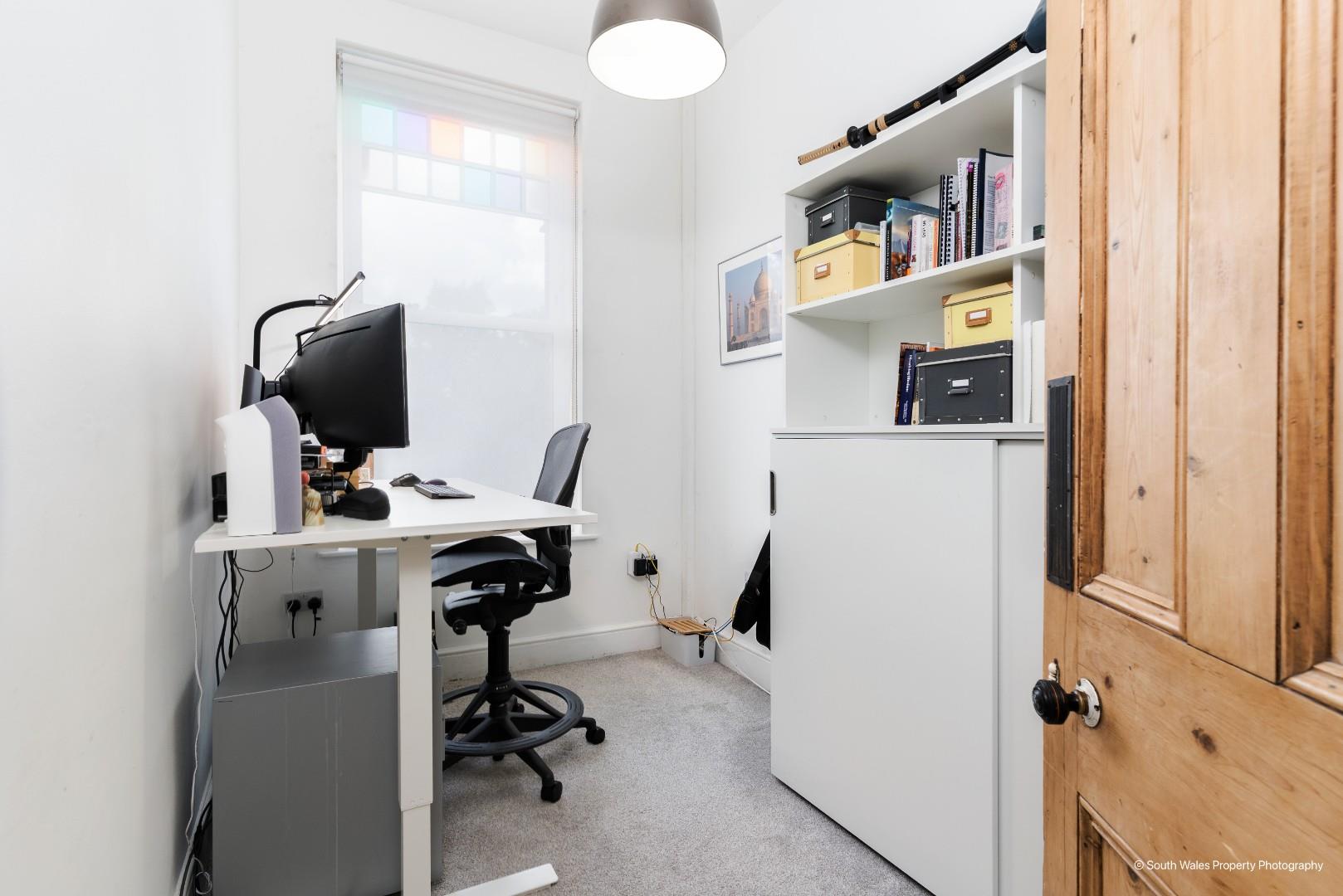 38 Victoria Road, Penarth, CF64 3HX